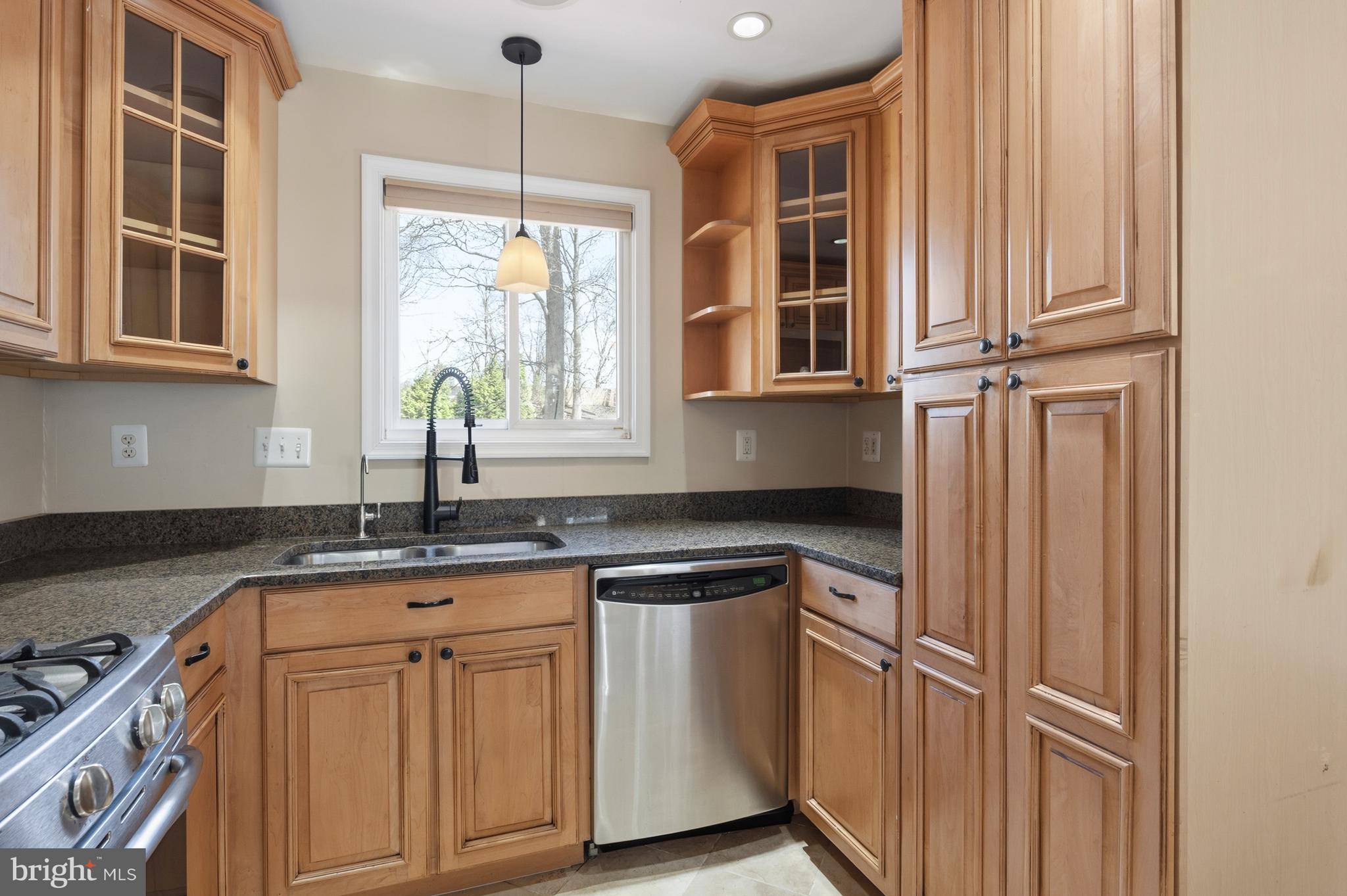 124 WOODLAND ROAD