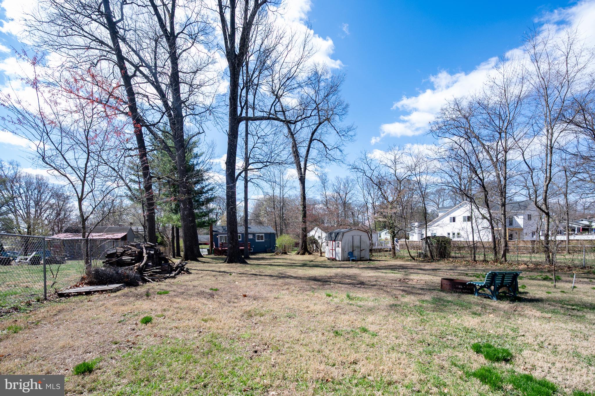 124 WOODLAND ROAD