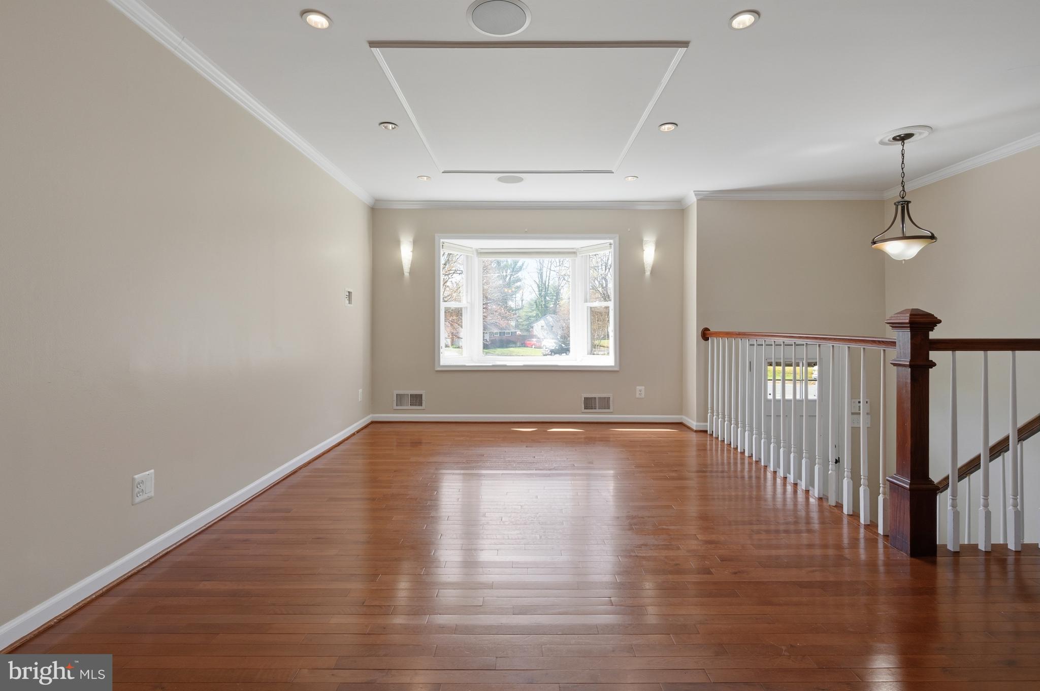 124 WOODLAND ROAD