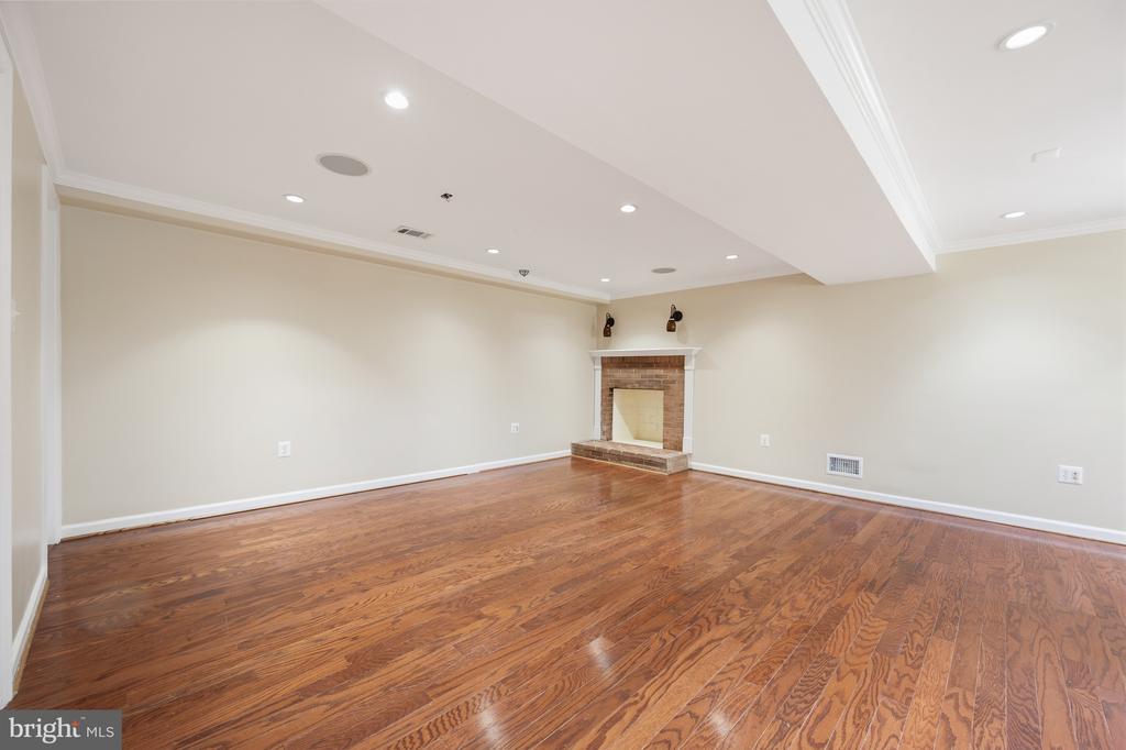 124 WOODLAND ROAD
