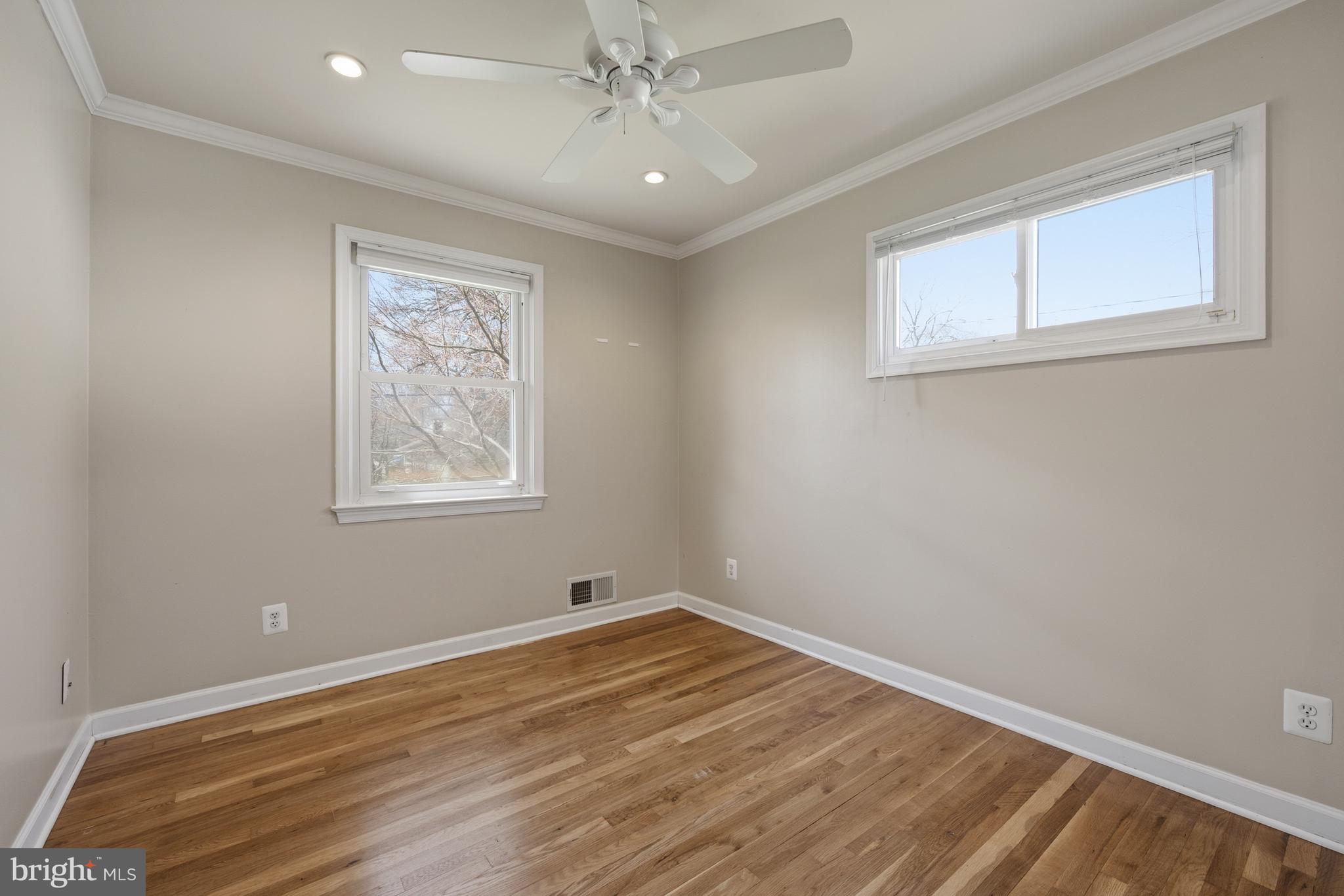 124 WOODLAND ROAD