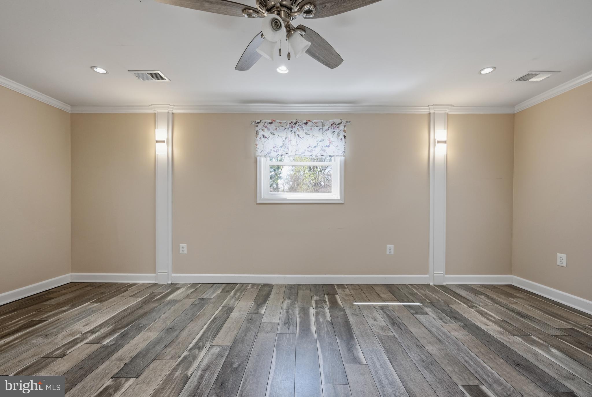 124 WOODLAND ROAD
