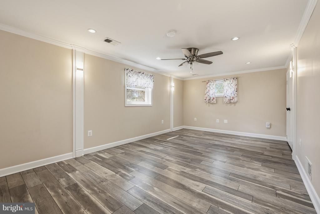124 WOODLAND ROAD
