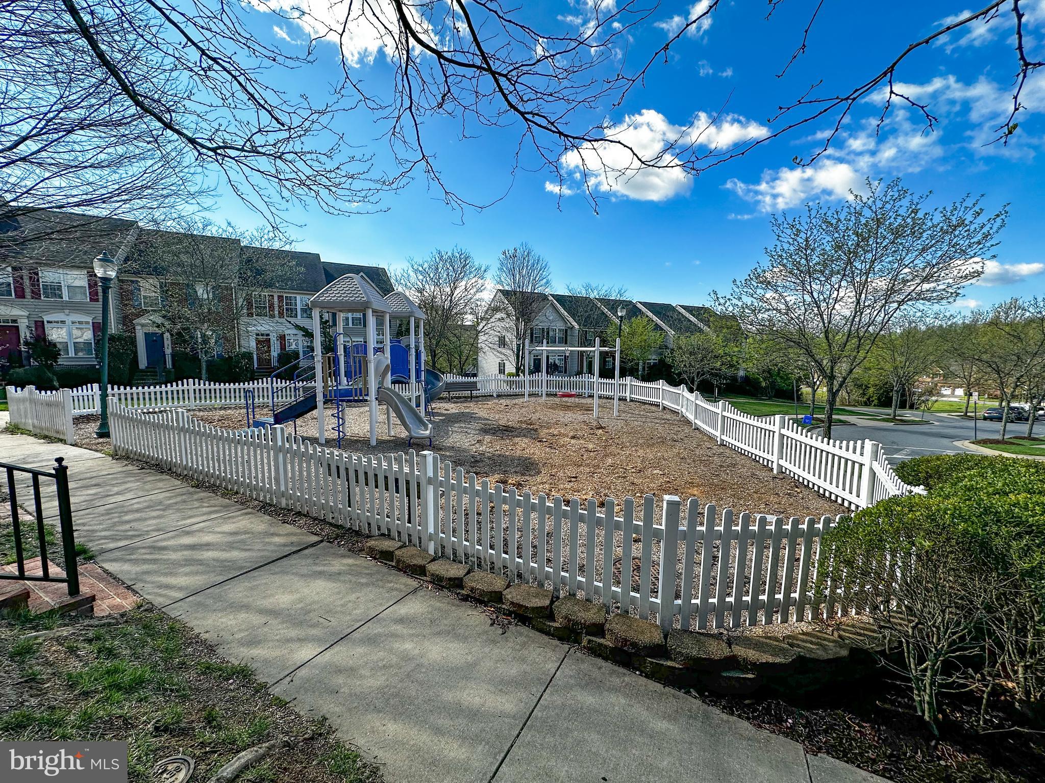 12118 POND PINE DRIVE