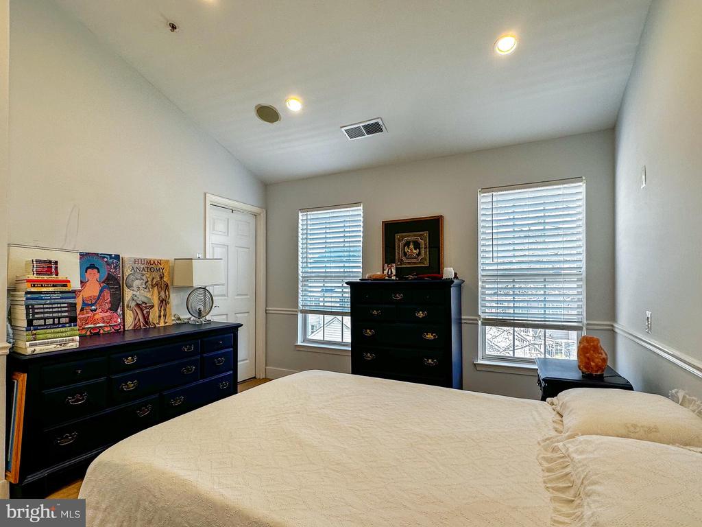 12118 POND PINE DRIVE