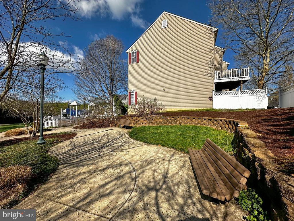 12118 POND PINE DRIVE
