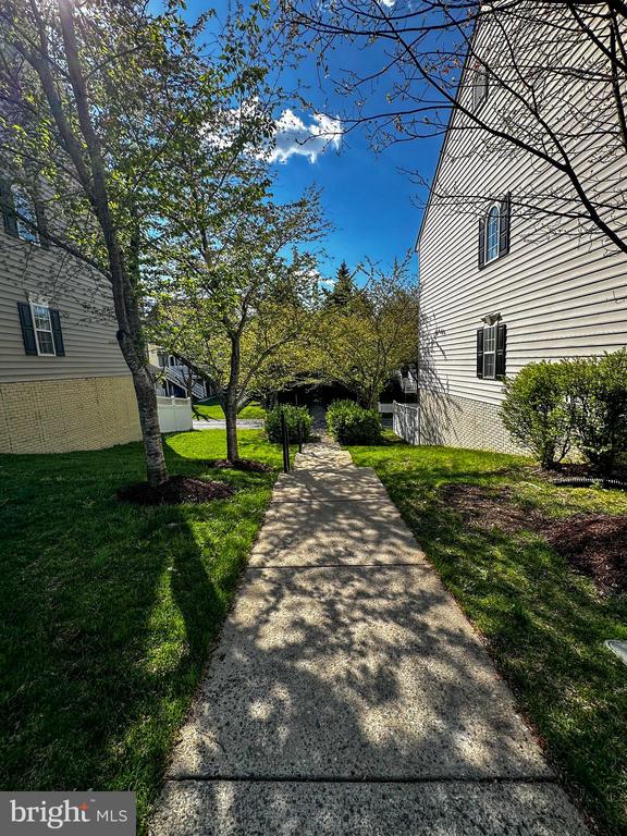 12118 POND PINE DRIVE