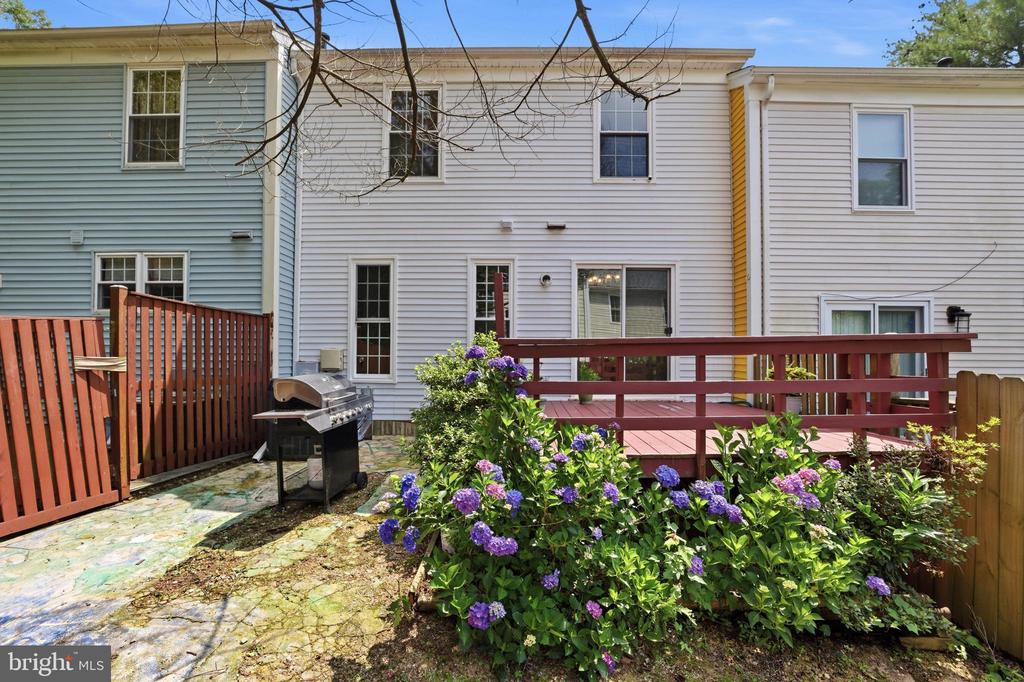 12423 LOFT LANE