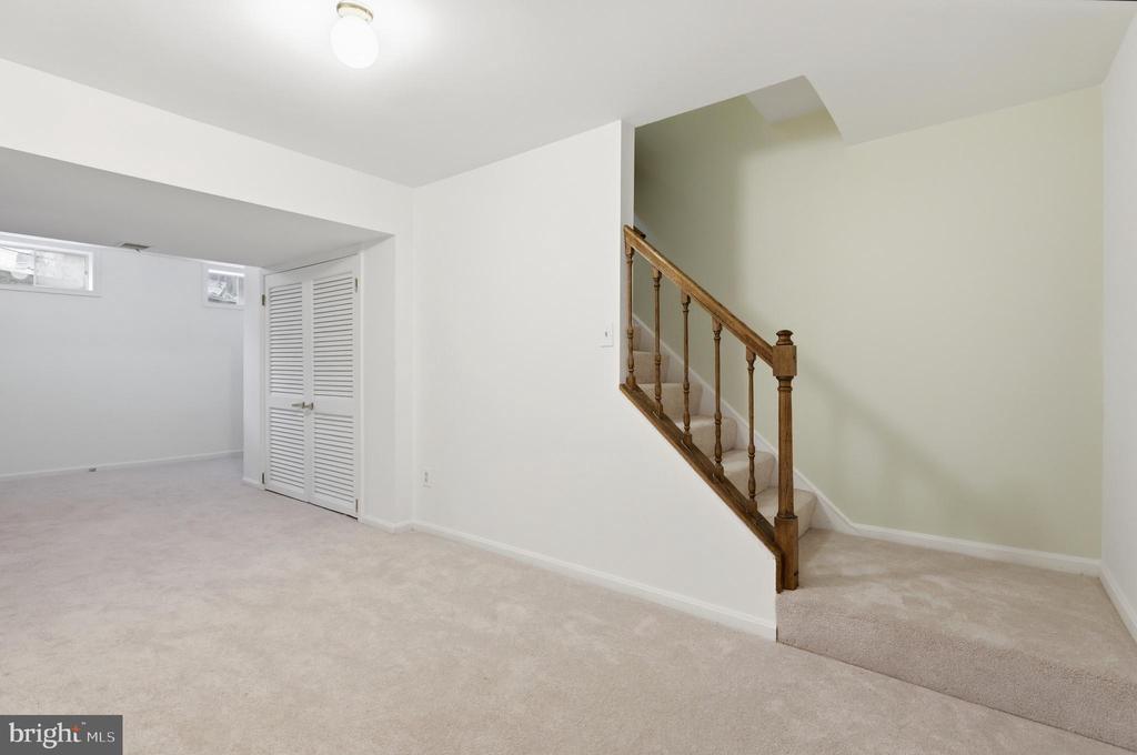 12423 LOFT LANE
