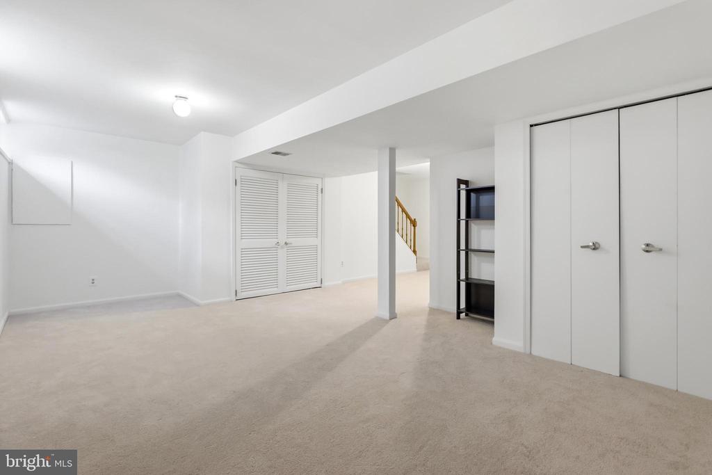 12423 LOFT LANE