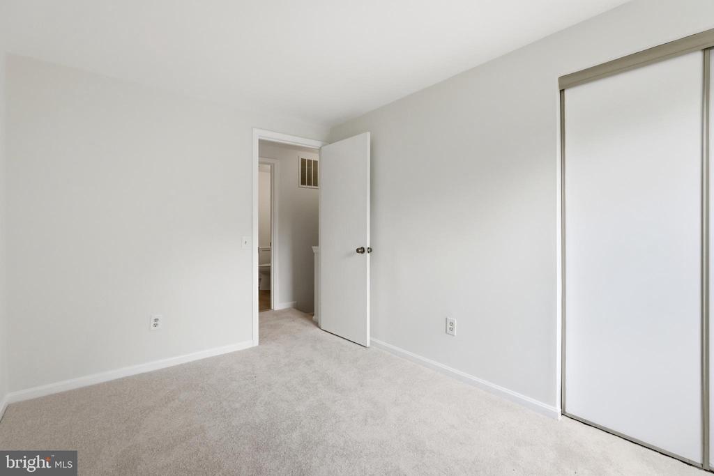12423 LOFT LANE