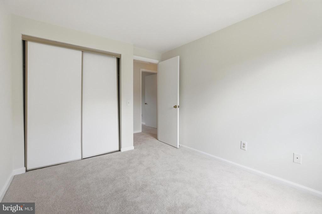 12423 LOFT LANE
