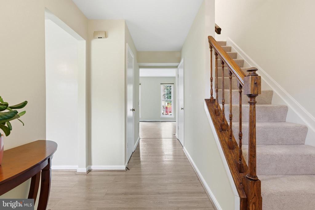 12423 LOFT LANE