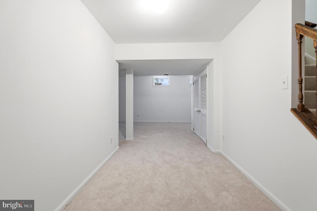 12423 LOFT LANE