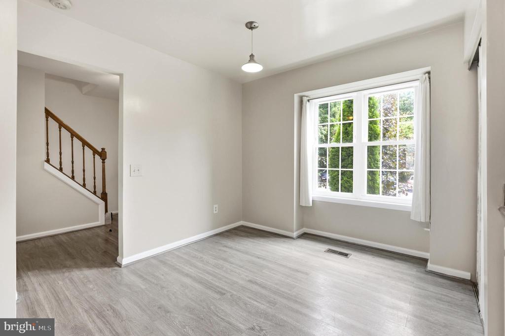 12423 LOFT LANE