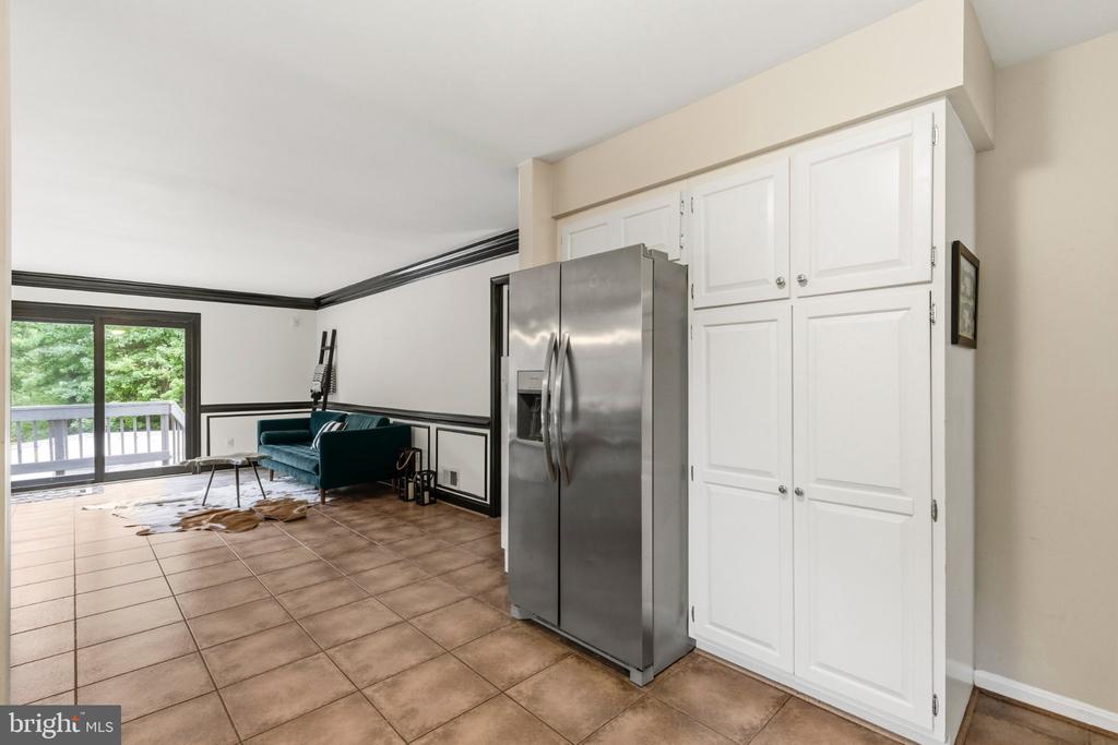 26135 VIEWLAND DRIVE