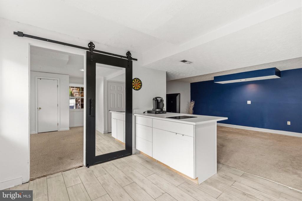 26135 VIEWLAND DRIVE