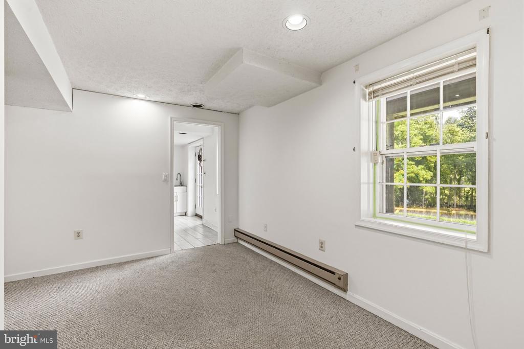 26135 VIEWLAND DRIVE