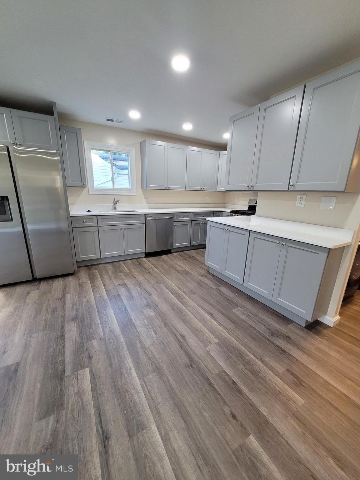 1016 8TH STREET