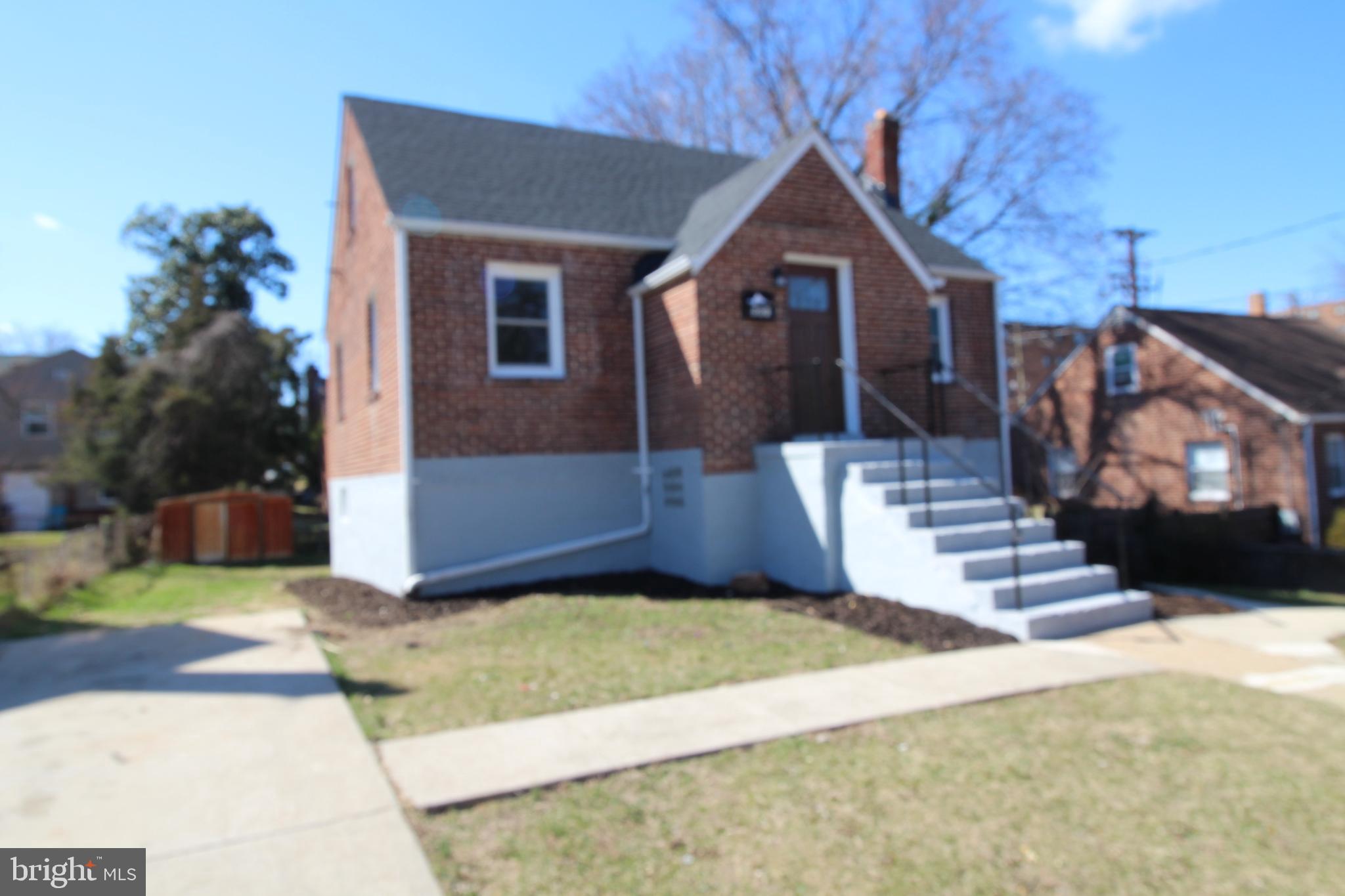 803 COX AVENUE