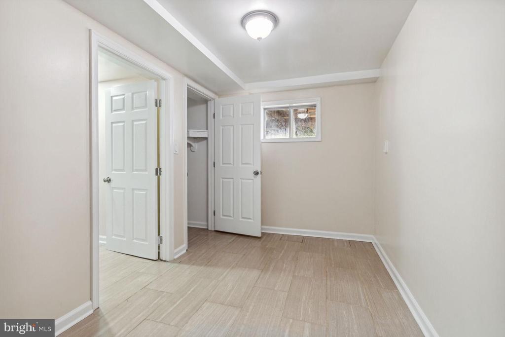 6600 GREENVALE PARKWAY