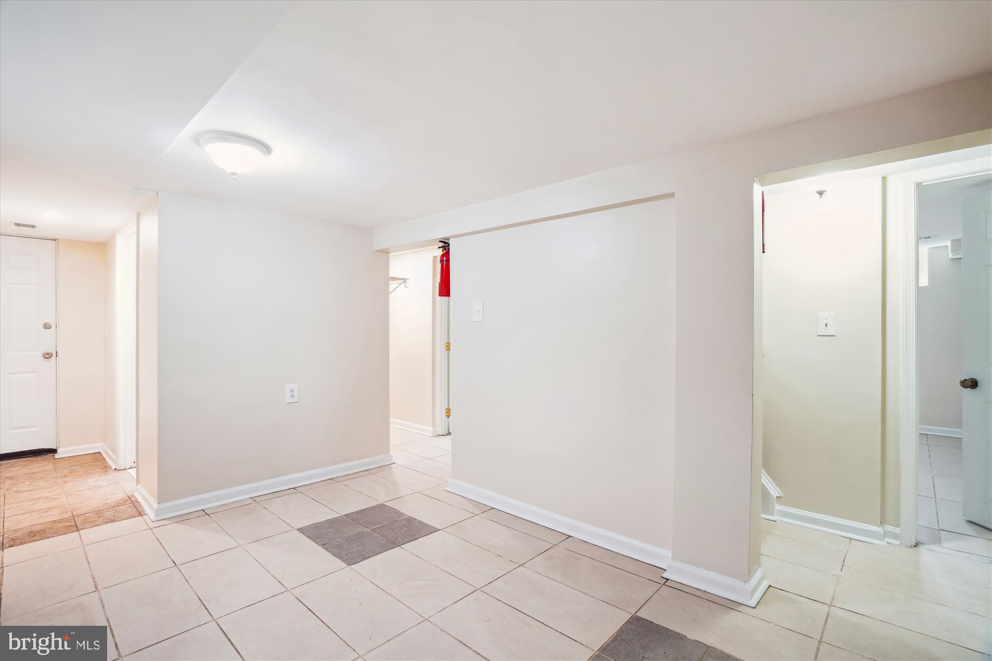 9121 LANHAM SEVERN ROAD