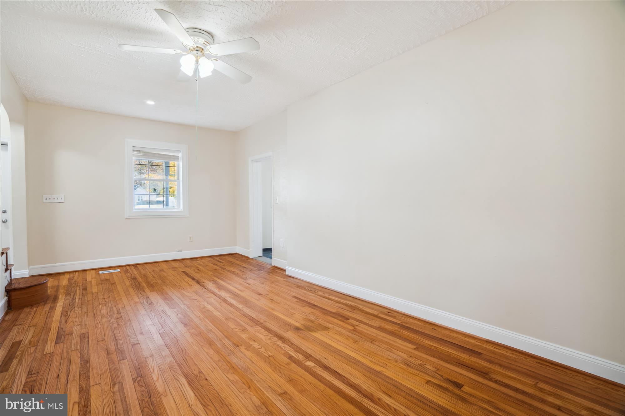 9121 LANHAM SEVERN ROAD