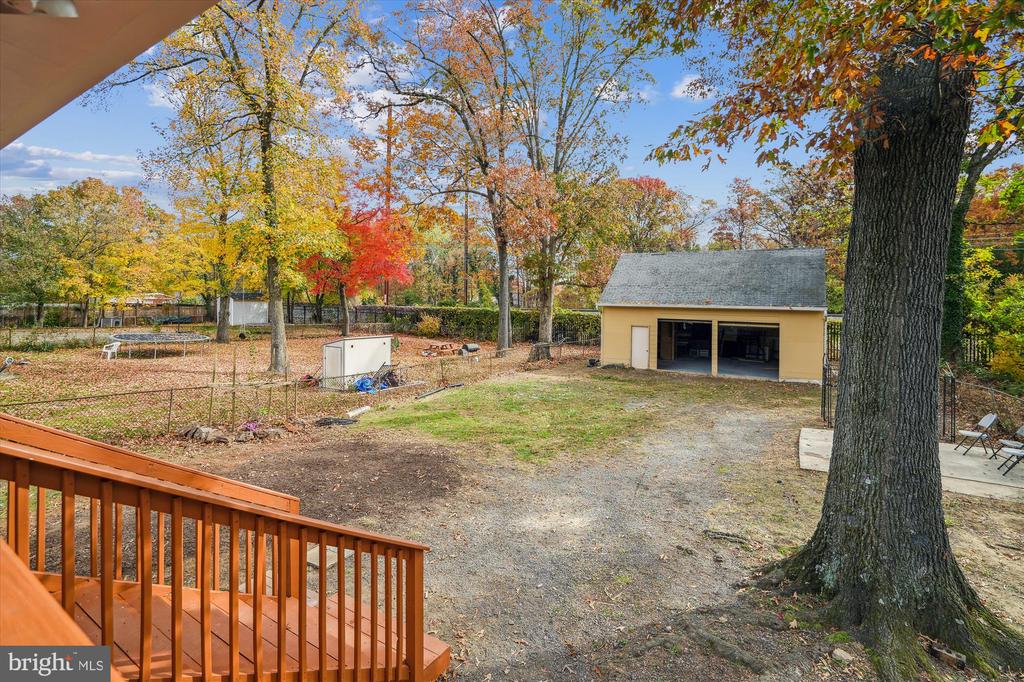 9121 LANHAM SEVERN ROAD