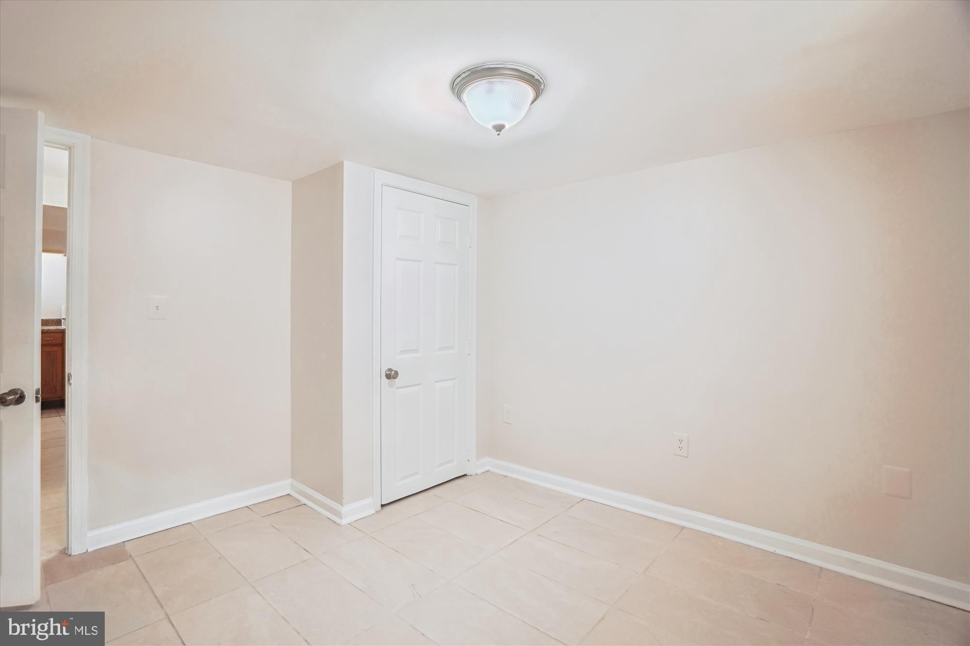 9121 LANHAM SEVERN ROAD