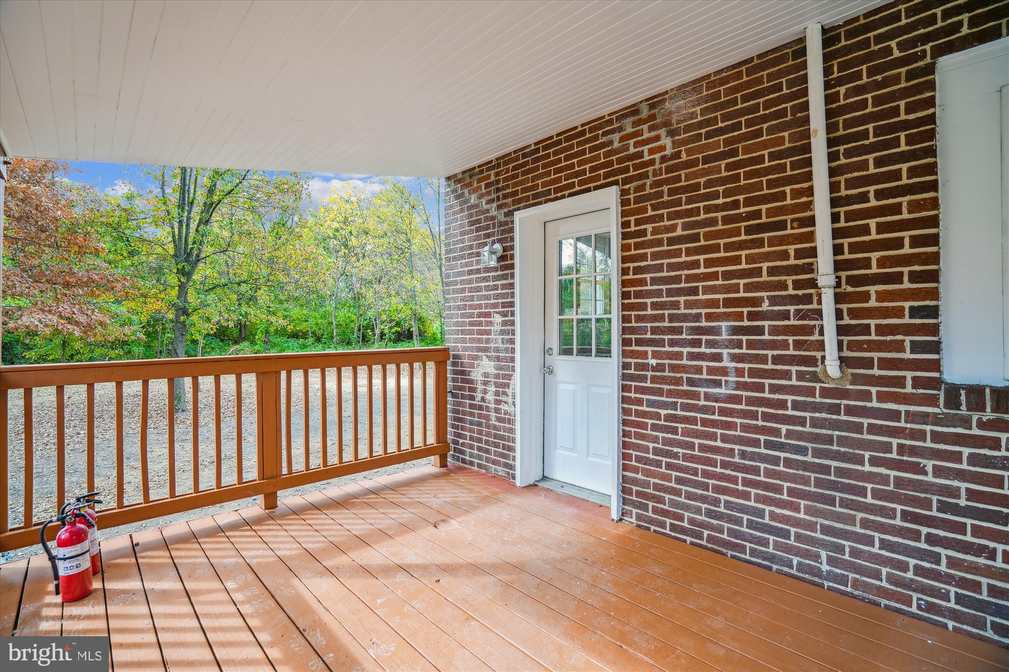 9121 LANHAM SEVERN ROAD