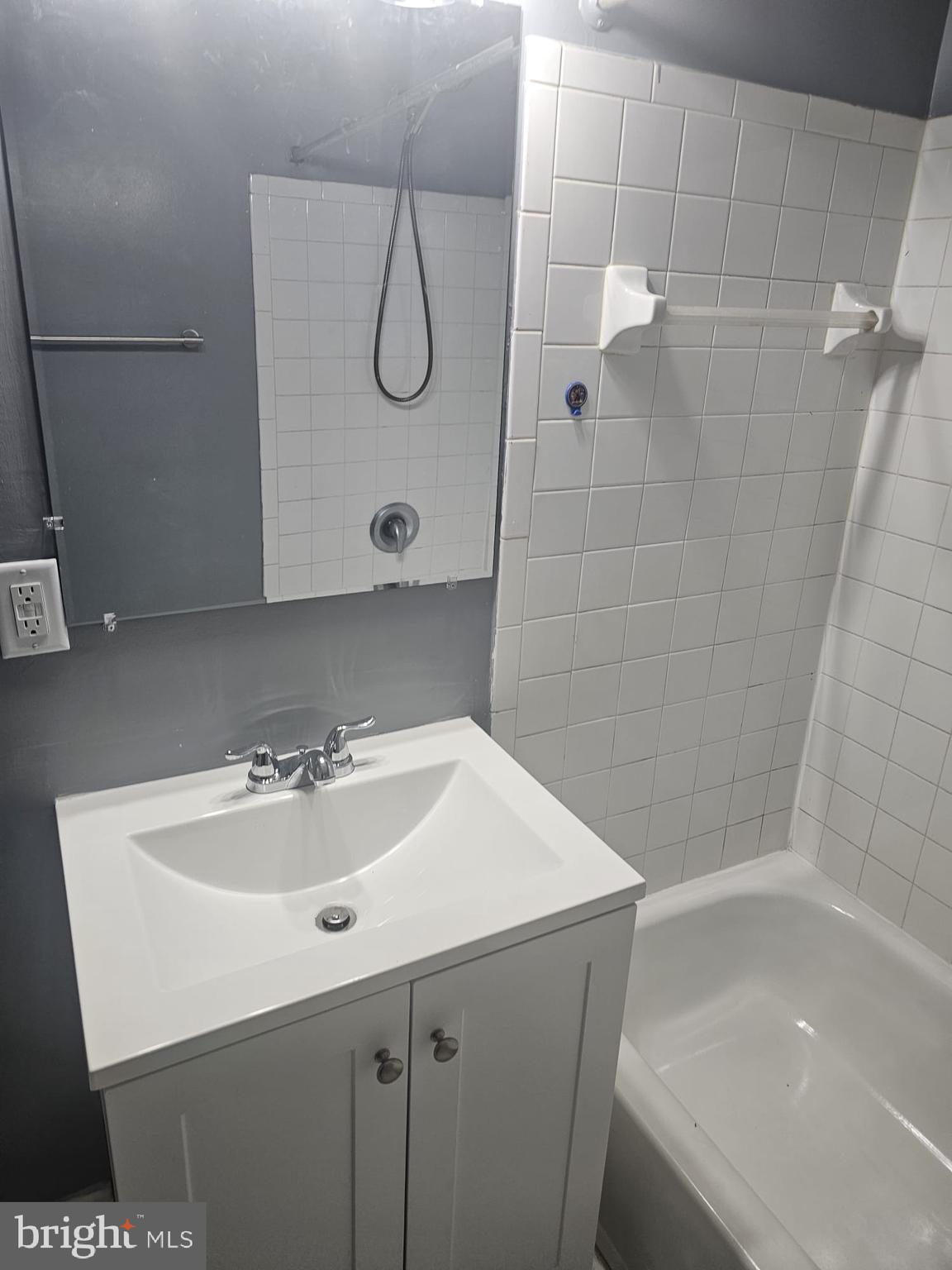 1009 CHILLUM ROAD 106