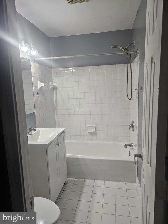 1009 CHILLUM ROAD 106