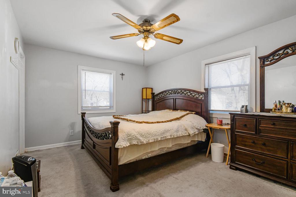 9604 LANHAM SEVERN ROAD