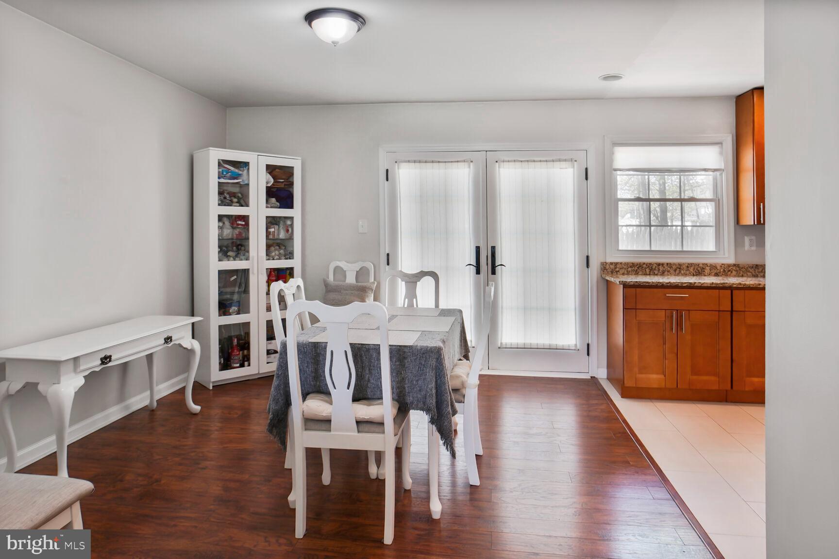 10400 RAMBLING HILL COURT