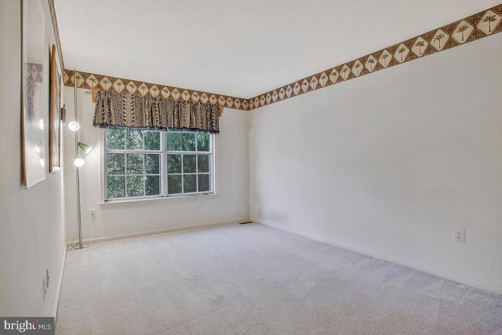 2101 BERMONDSEY DRIVE