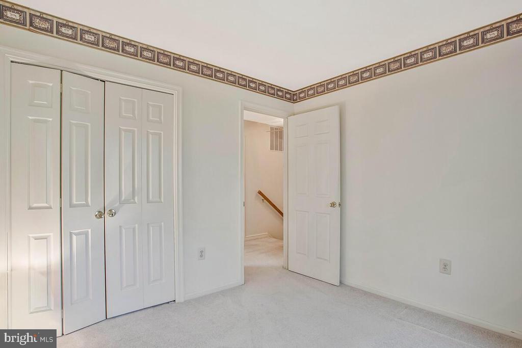 2101 BERMONDSEY DRIVE