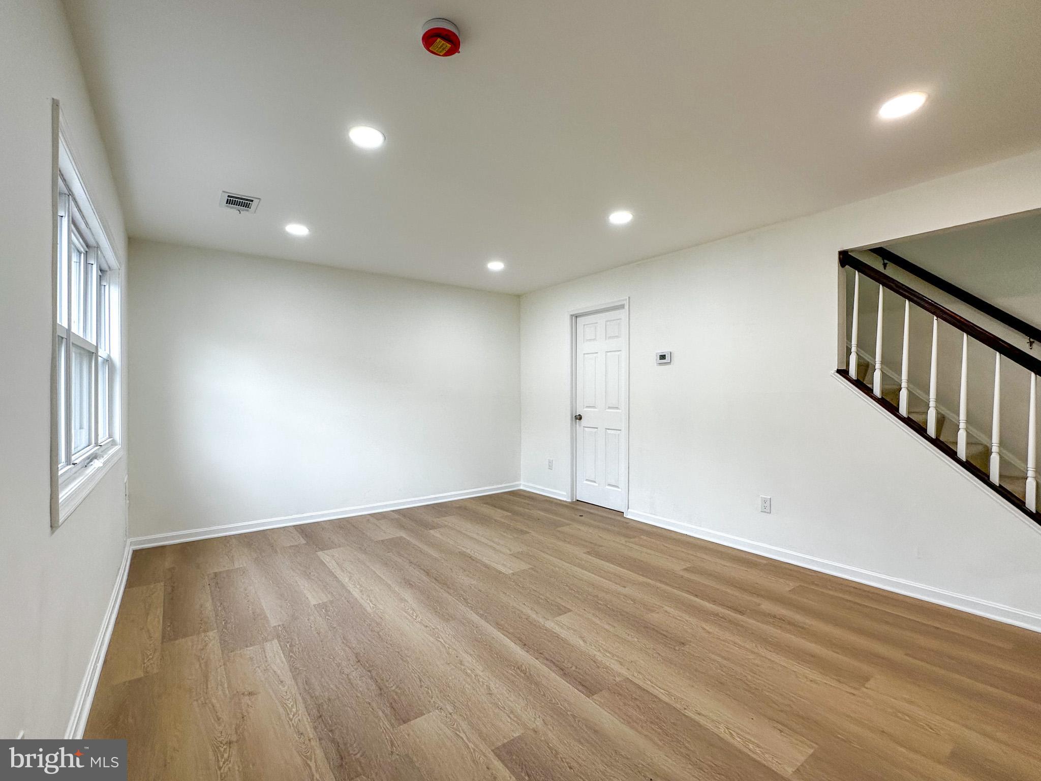 2208 COLUMBIA PLACE