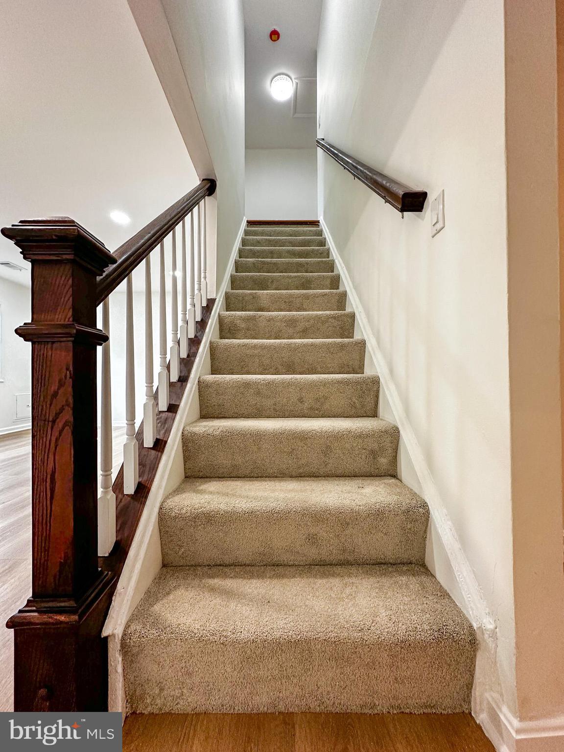 2208 COLUMBIA PLACE