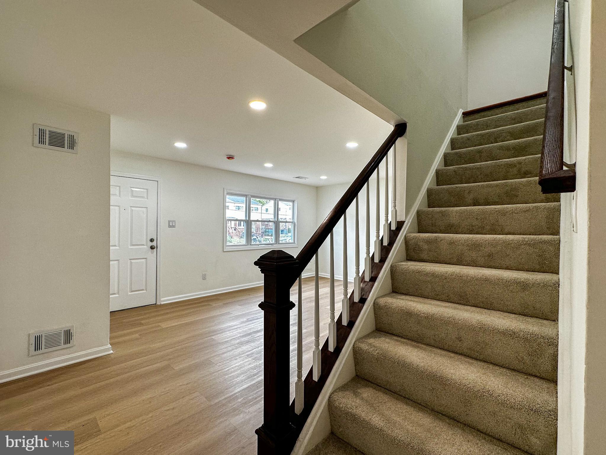 2208 COLUMBIA PLACE
