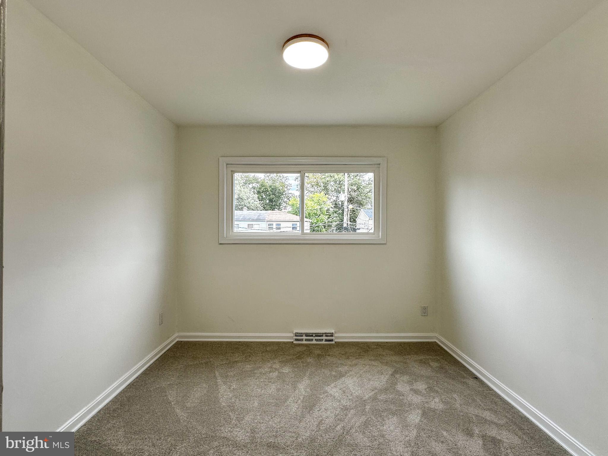 2208 COLUMBIA PLACE