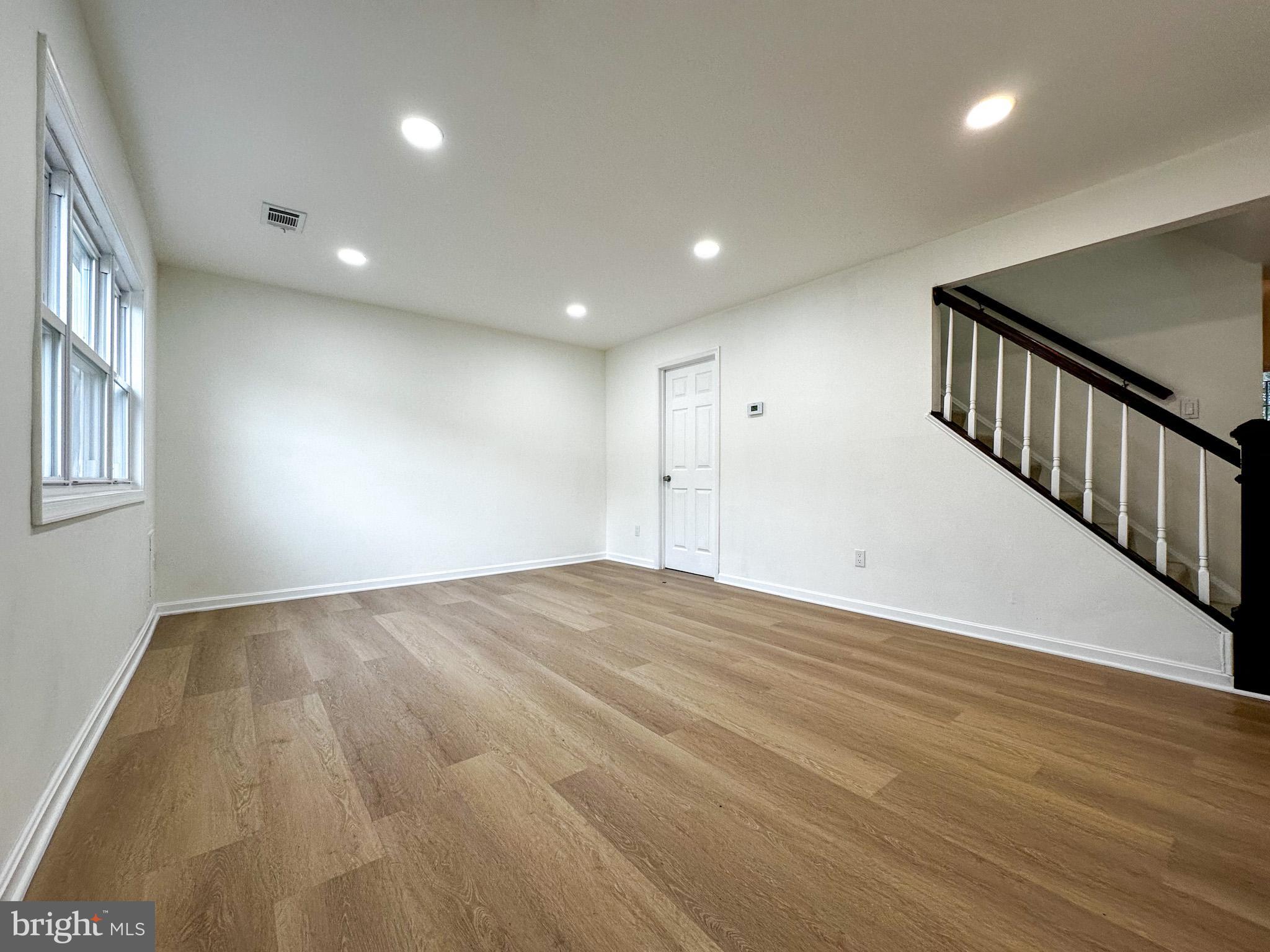2208 COLUMBIA PLACE