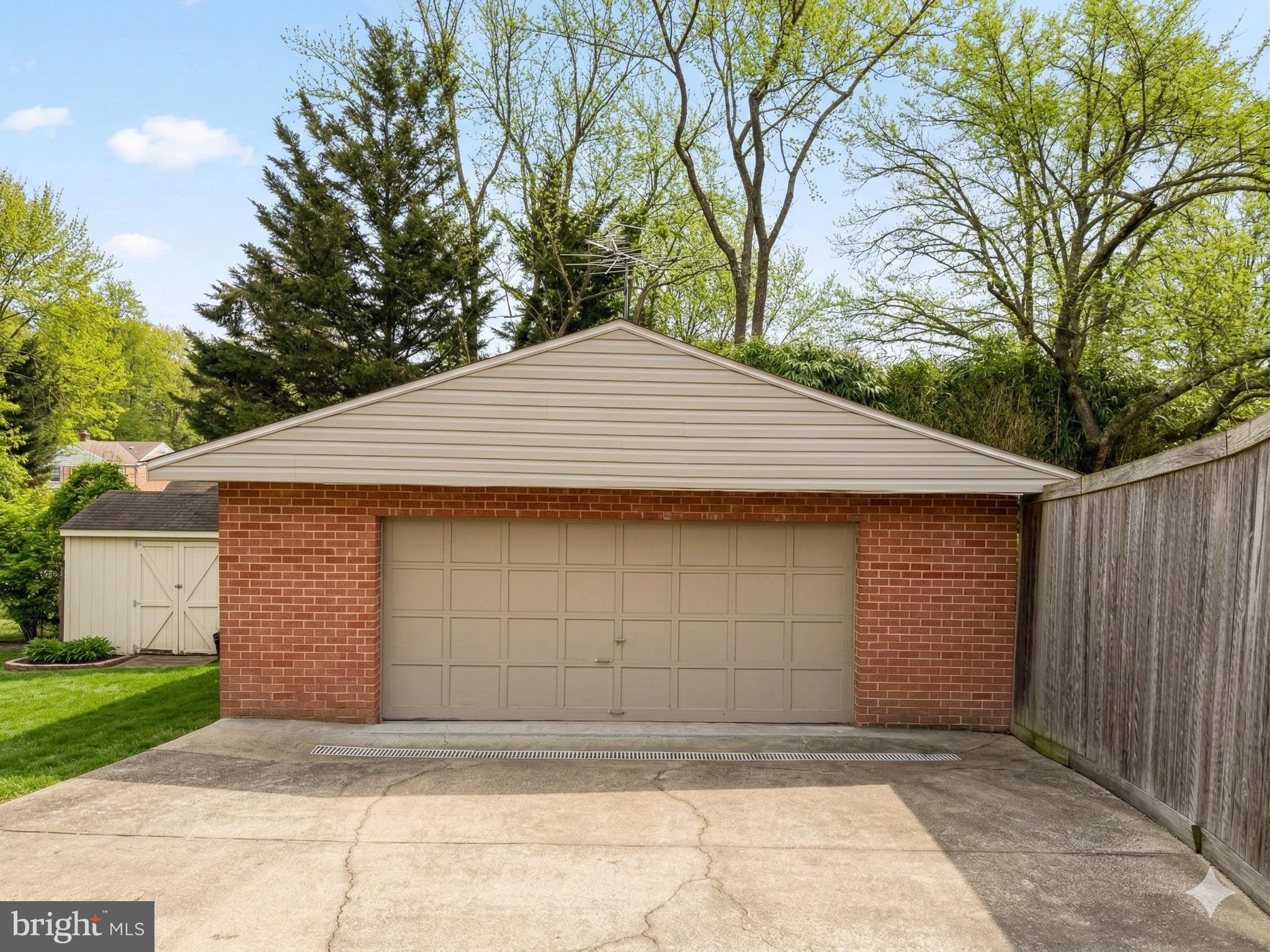 3125 FALLSTON AVENUE