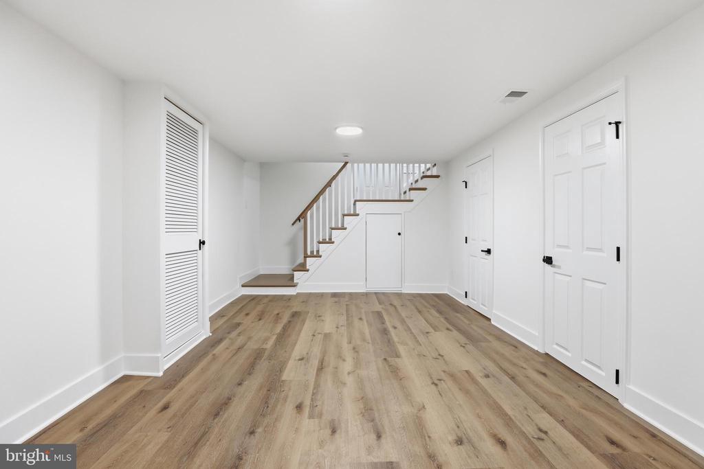 5013 MINEOLA ROAD