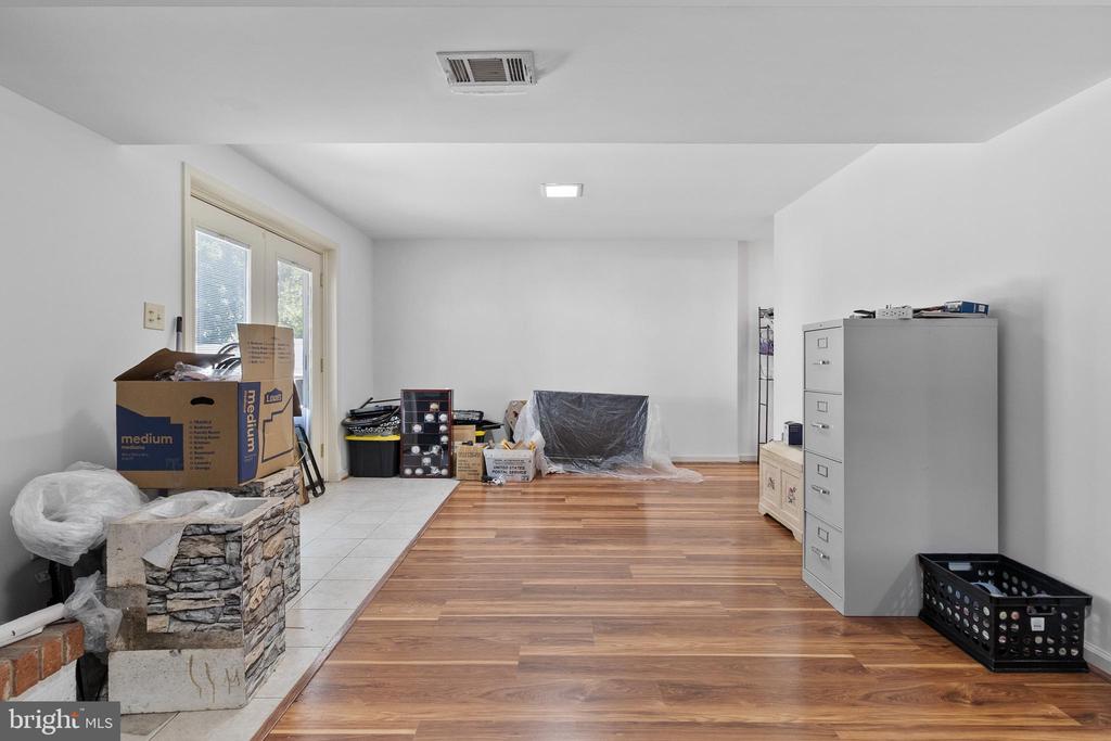 8623 PARK AVENUE