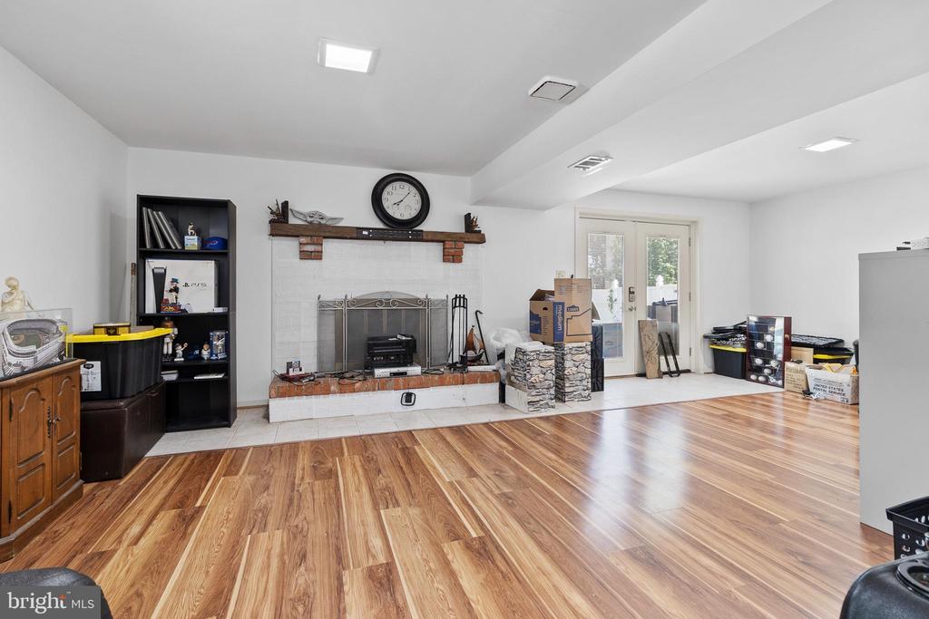 8623 PARK AVENUE
