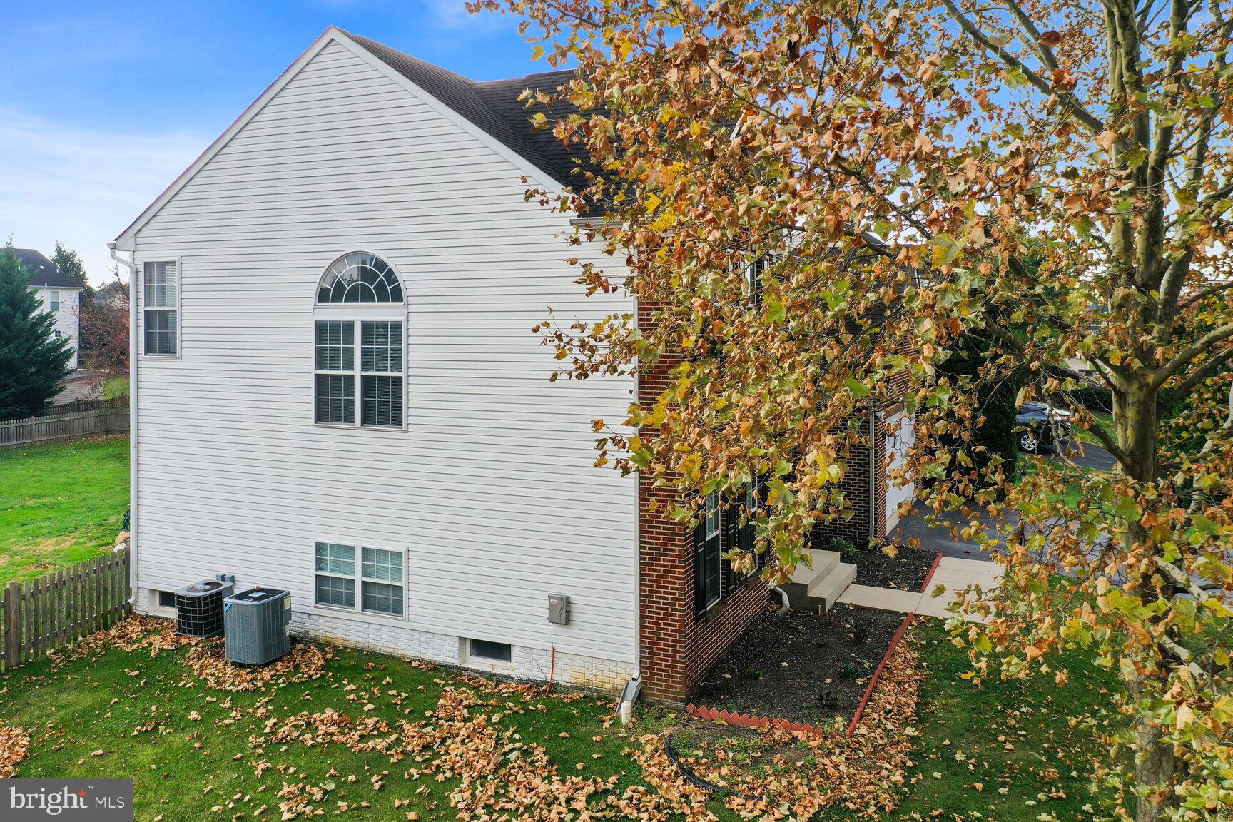 11005 SUFFOLK DRIVE