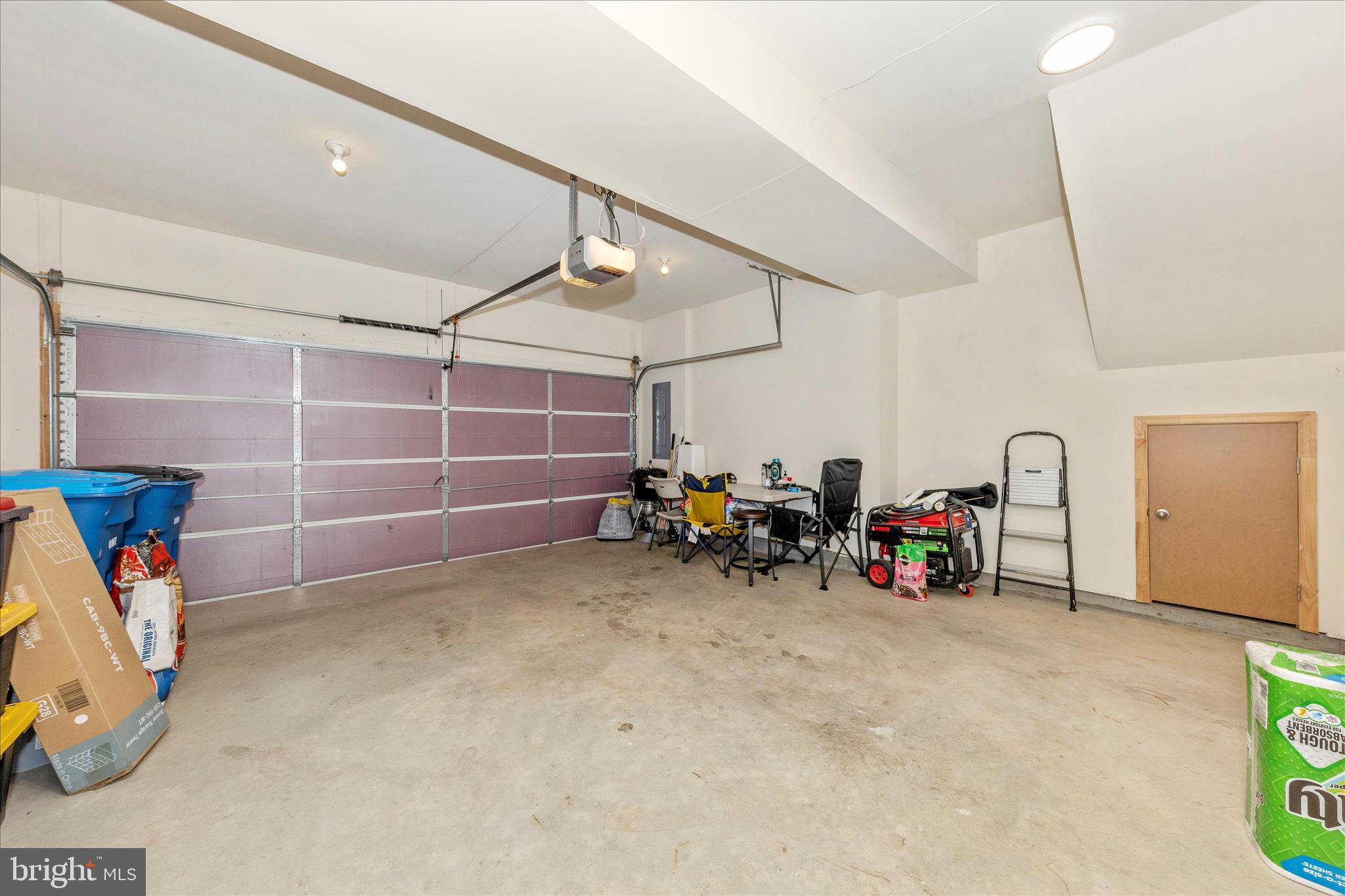 20213 CAPITAL LANE