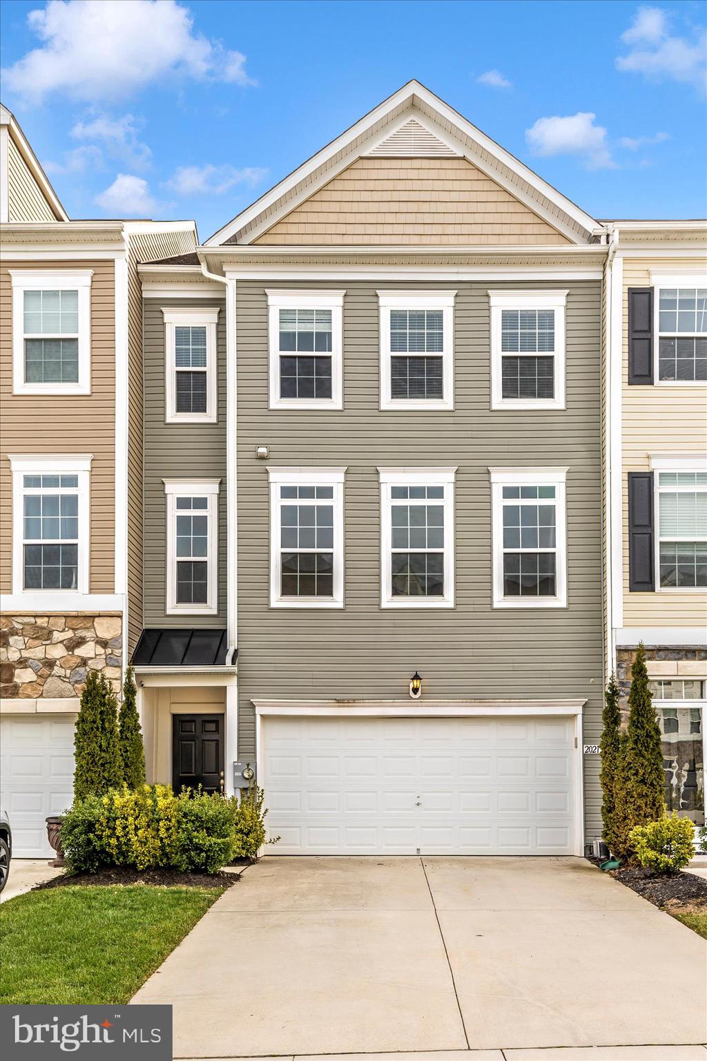 20213 CAPITAL LANE