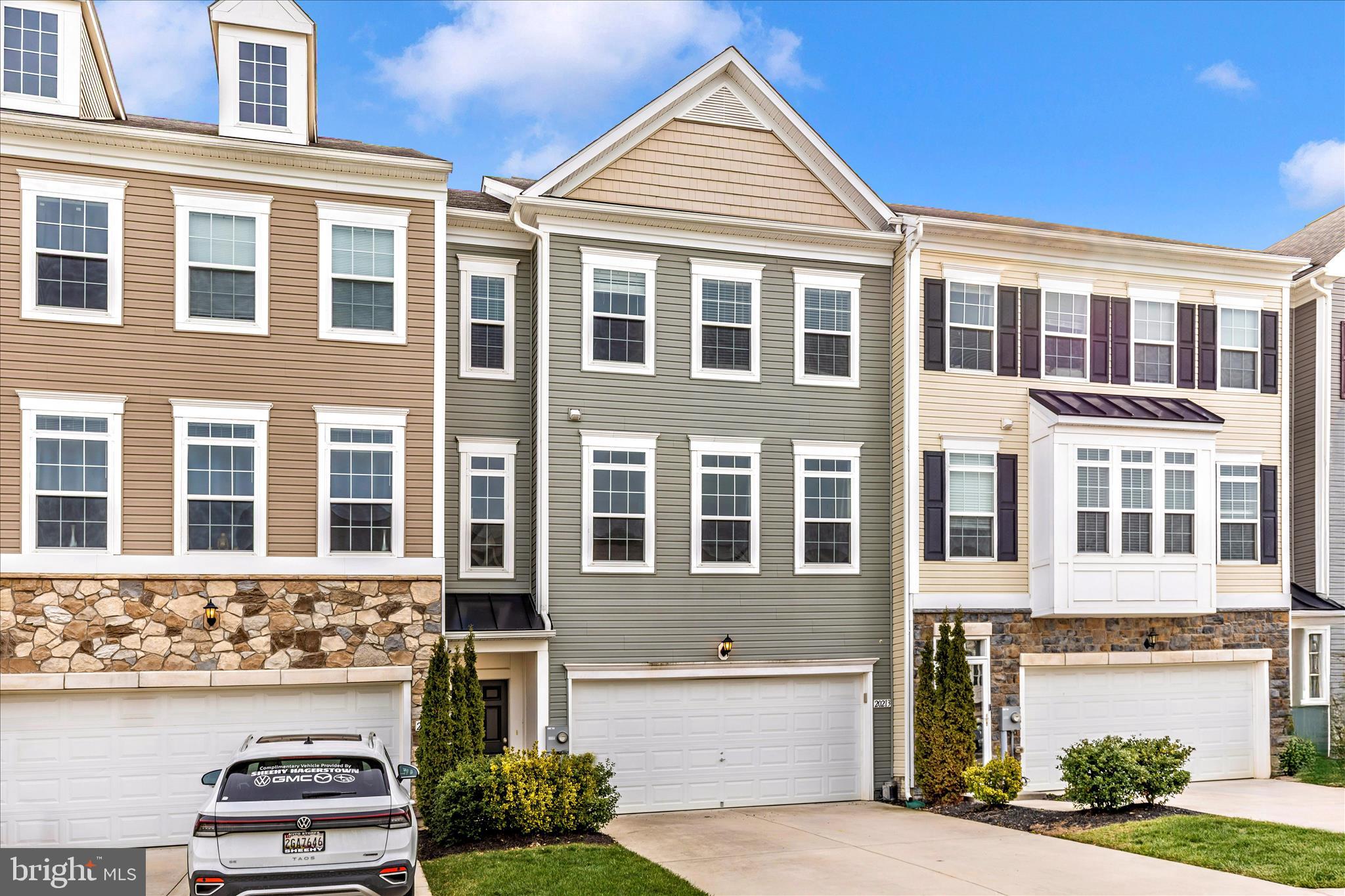 20213 CAPITAL LANE