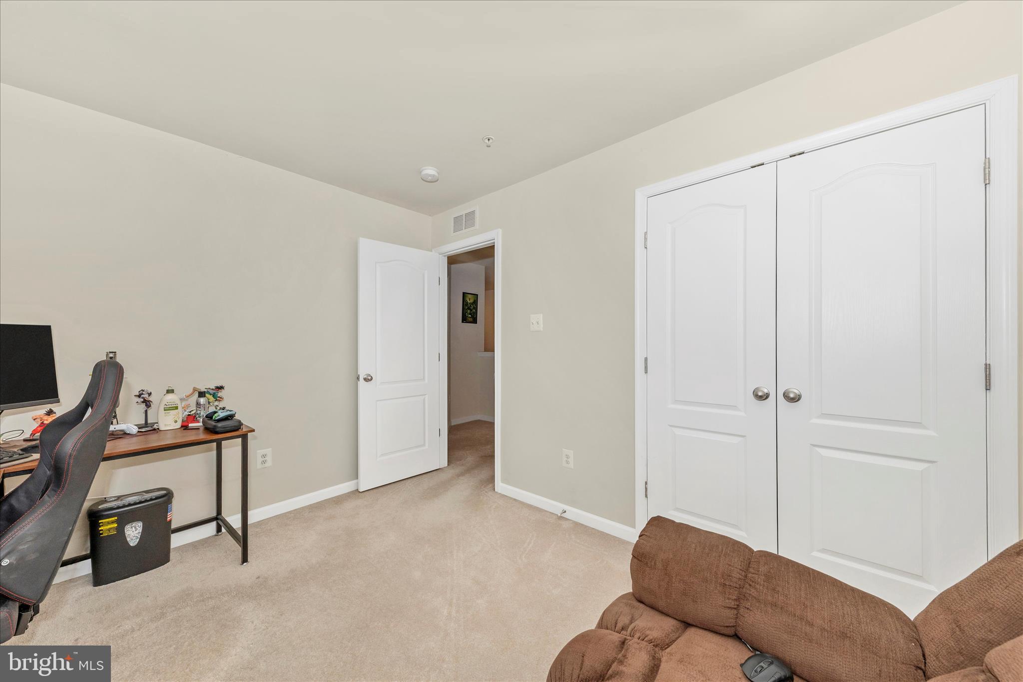 20213 CAPITAL LANE
